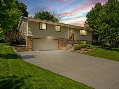 13400 Washburn Ave S, Burnsville, MN, 55337