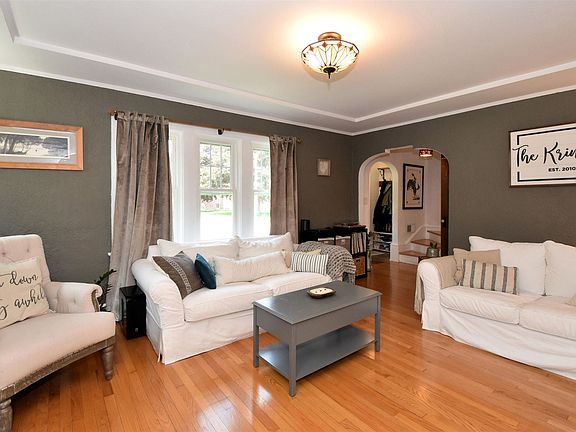 3rd image of 2662 Lefeber Ave