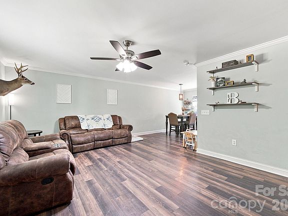 5th image of 1364 Stroupe Rd