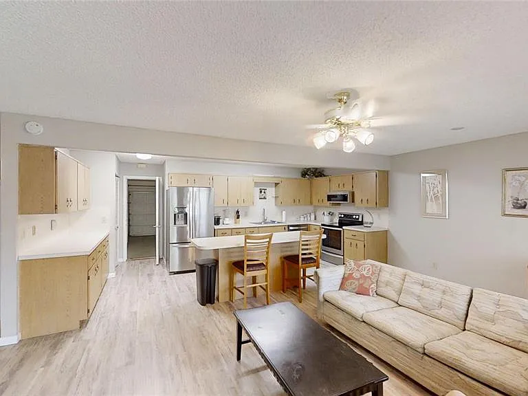 8430 SW 90th Ln #D — Photo 6