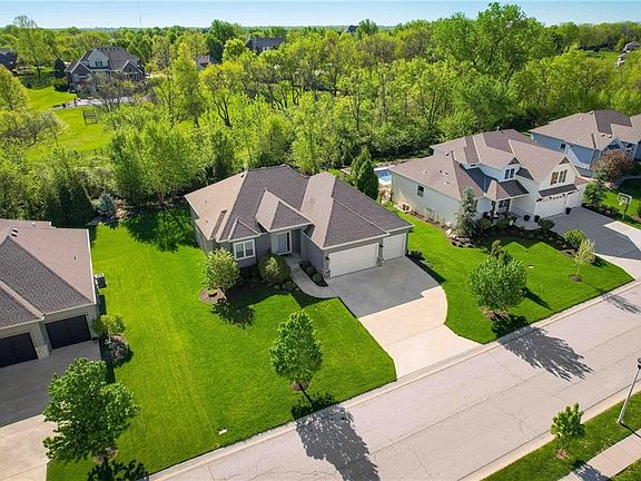 2nd image of 11427 S Redbud Ln