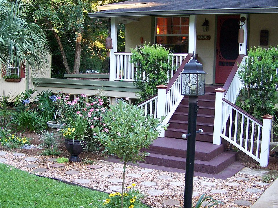 Front Porch and Entrance