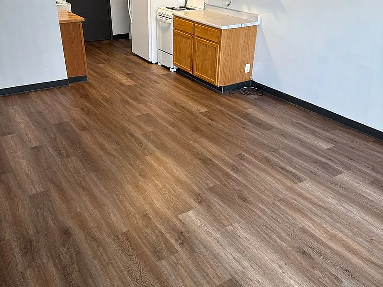The McCoy at 8035 Apartments - Clive — Photo 41