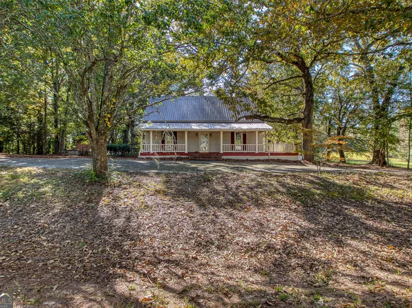 379 Line Creek Rd, Senoia, GA 30276
