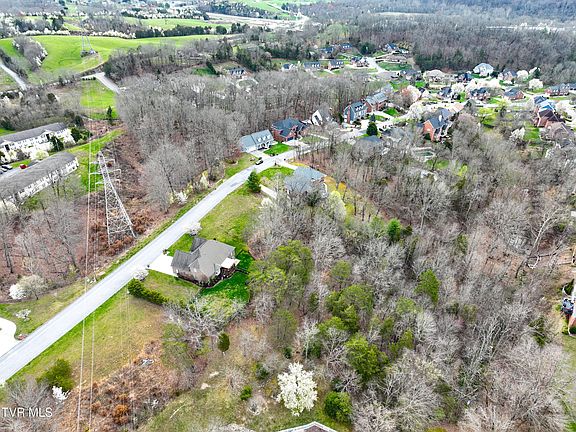 5th image of 1804 Buckingham Ct