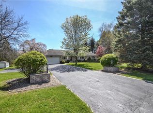 1524 Five Mile Line Rd, Penfield, NY 14526