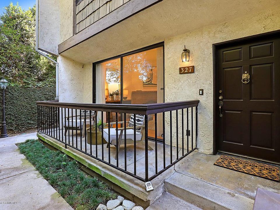 1st image of 327 Wallis St #7