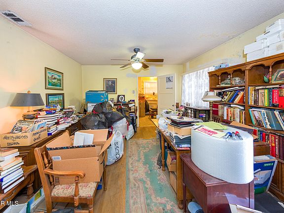 3rd image of 5530 Sunnyslope Ave
