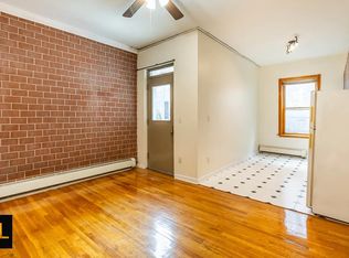 374 8th St #2E, Brooklyn, NY 11215