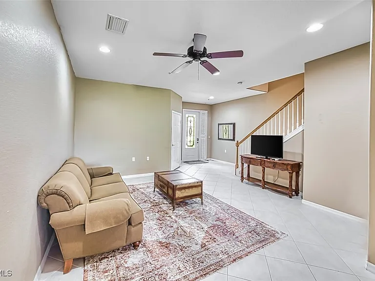 3211 Cottonwood Bnd #705 — Photo 9