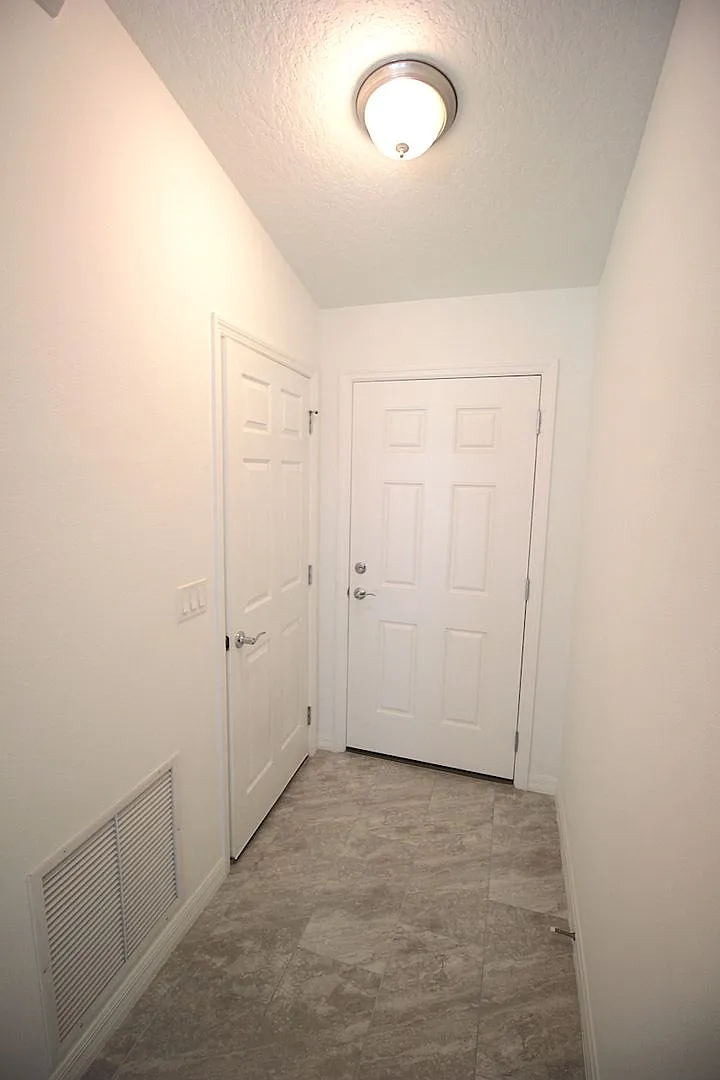 Gorgeous 3 Bed 2 Bath 1 Car Garage Townhome in Palm Coast! — Photo 3