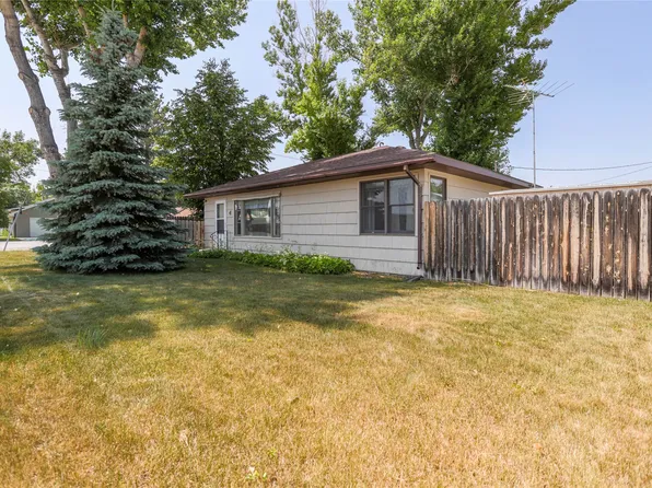 4 7th St N, Fairfield, MT 59436