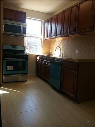 2nd image of 1850 E 51st St