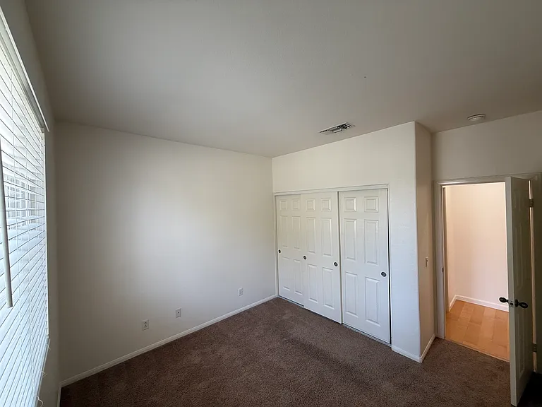 556 Rocking Horse Dr — Photo 19