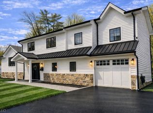 59 Laauwe Ave, Wayne, NJ 07470