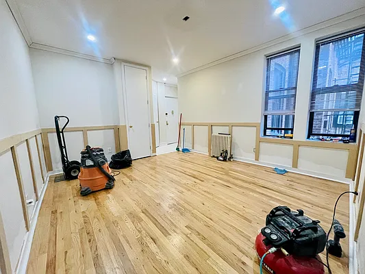 Rented by Zjama Realty Corp | media 8