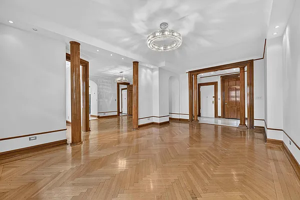 Living room, photo 2