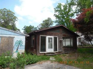 1427 Woodland Beach Rd, Pasadena, MD 21122