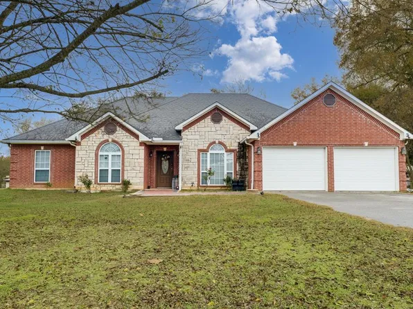 12328 Lovers Ln, Larue, TX 75770