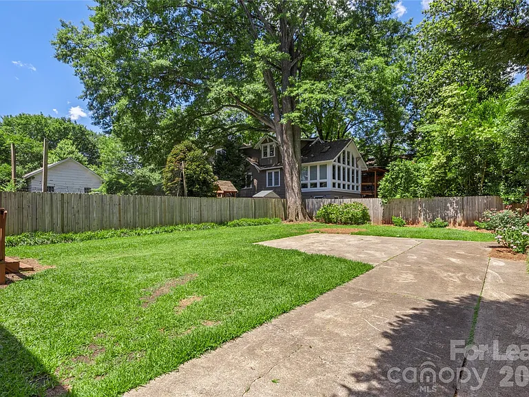 1610 Park Rd — Photo 35