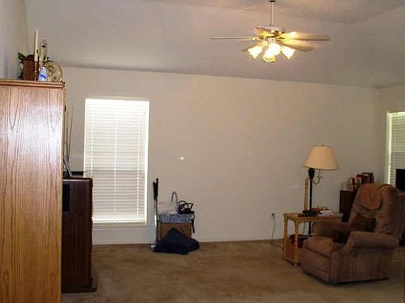 2nd image of 1719 Hazelwood Dr