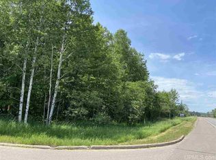 101 Veda St, Marquette, MI 49855