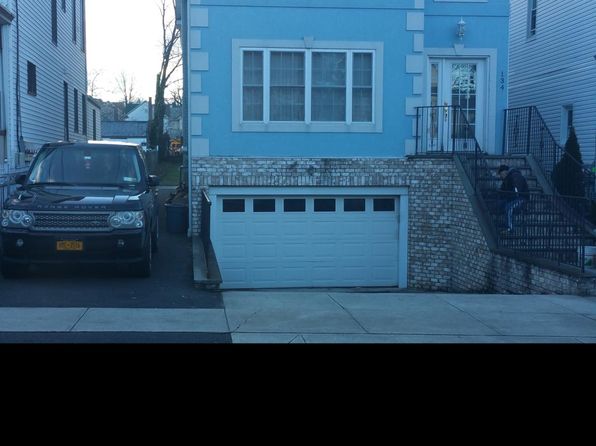 134 Franklin Ave FL 1ST