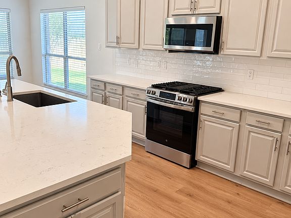 3rd image of 2808 Linville Ridge Ln