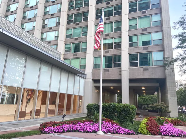 3600 N Lake Shore Dr APT 2417, Chicago, IL 60613
