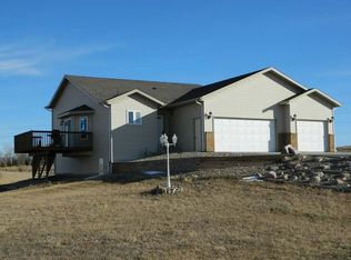 6500 Stonewood Way, Bismarck, ND 58504