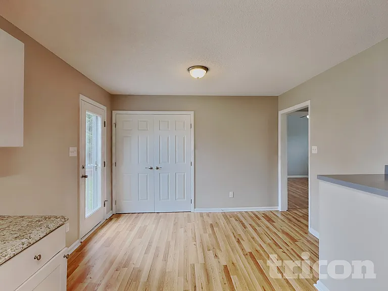 109 Impressive Ln — Photo 4