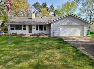 314 Pineview Dr, Berea, OH