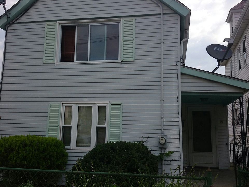 2nd image of 93 Union St