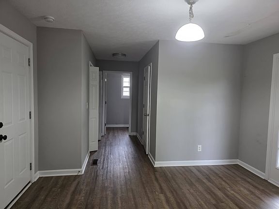 5th image of 3499 Oak Creek Dr