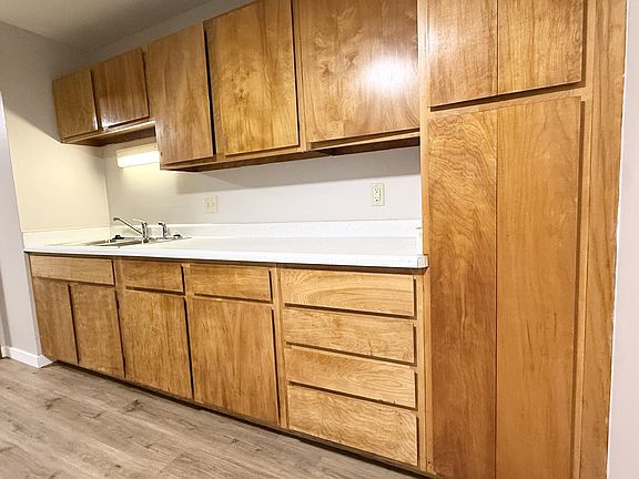 5th image of 2070 Allen Blvd #3