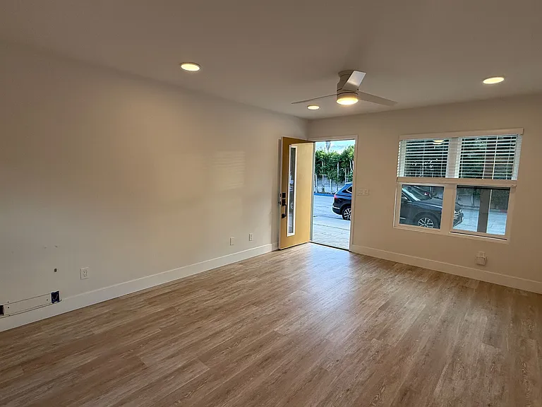 6059 La Jolla Hermosa Ave — Photo 2
