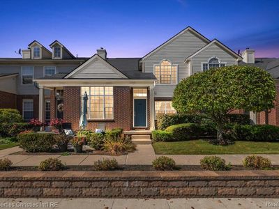 8204 Alexa Dr, Walled Lake, MI, 48390