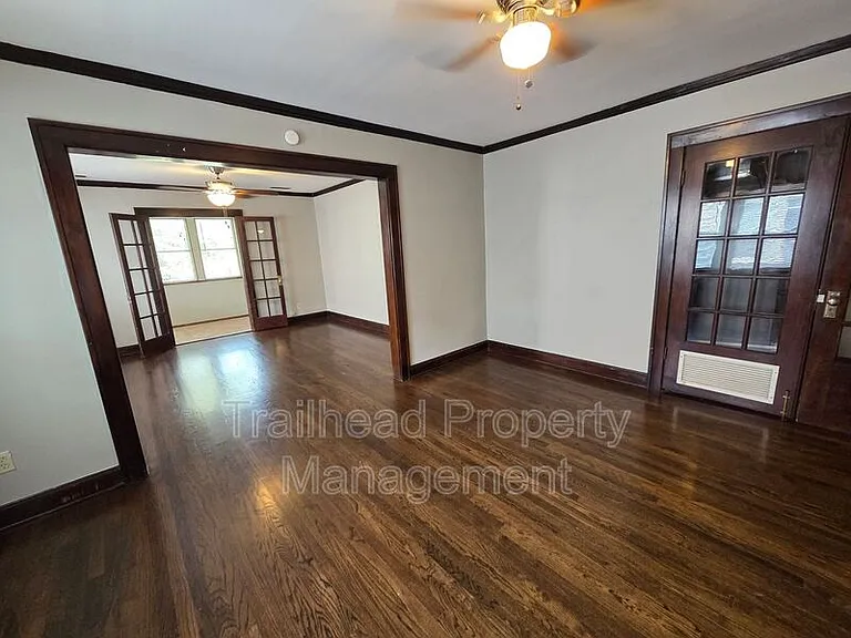 1807 W 41st St #2W — Photo 8