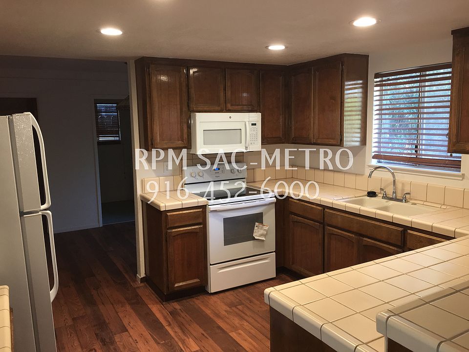 2nd image of 6041 Timberleaf Way