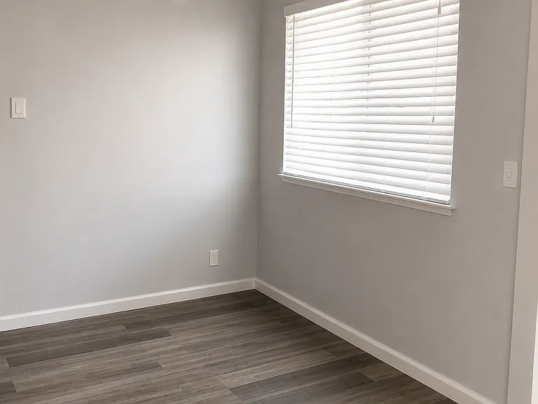 1432 Drake Dr #4 — Photo 7