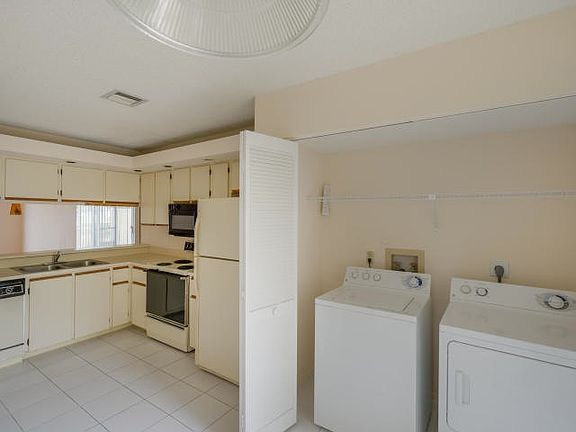 3rd image of 6254 Riverwalk Ln Unit 1