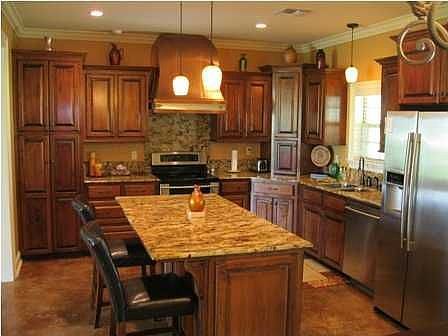 3rd image of 1019 Ann Drive Dr