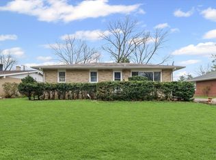 1005 S Country Squire Dr, Urbana, IL 61802