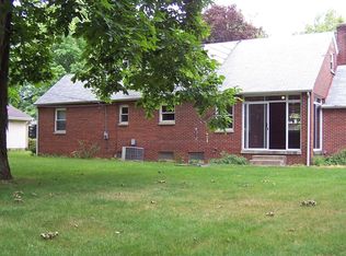 2557 Minerva Lake Rd, Columbus, OH 43231