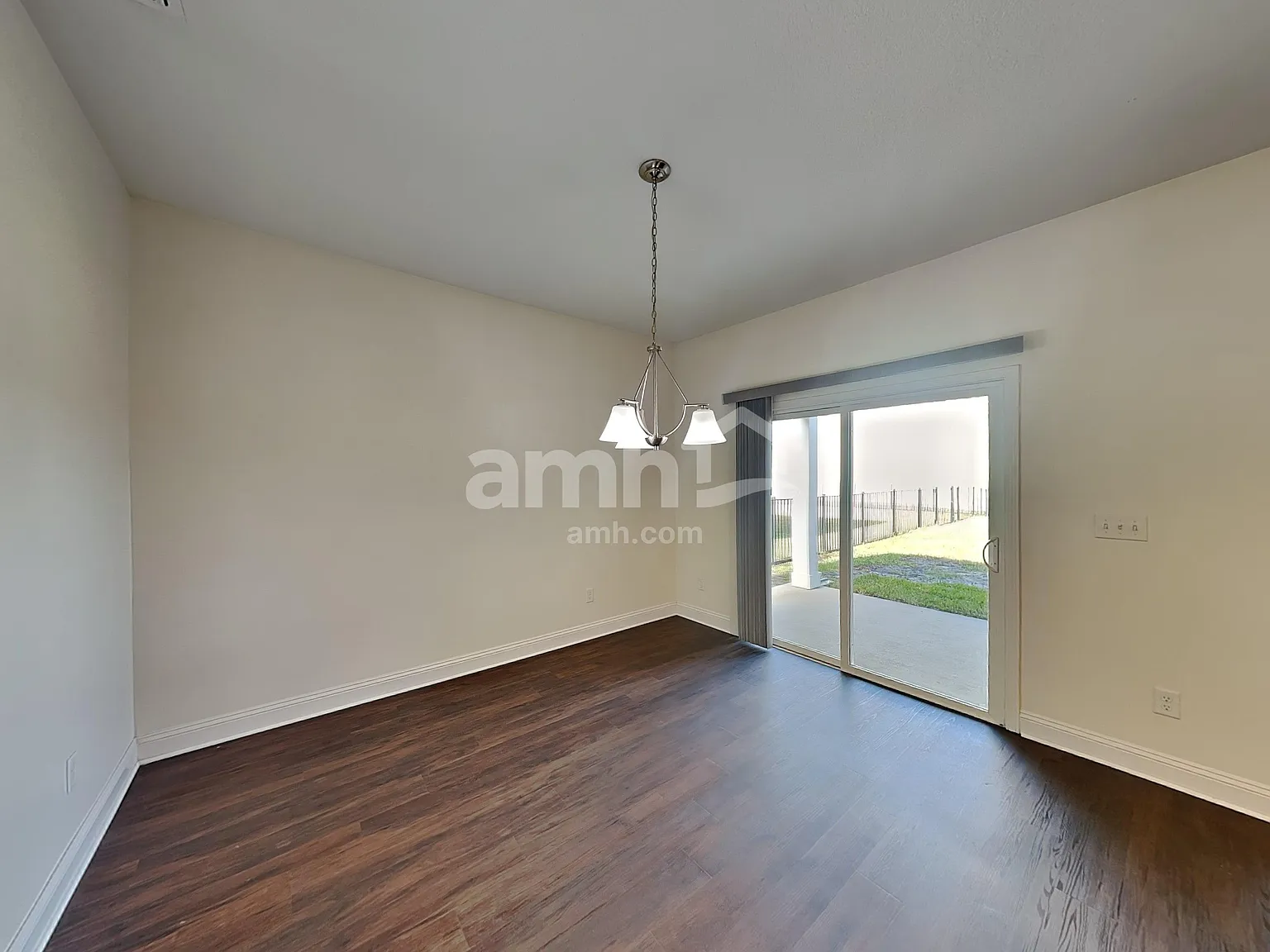 4 bed, 3.0 bath, 2193 sqft, $2,575 — Photo 4