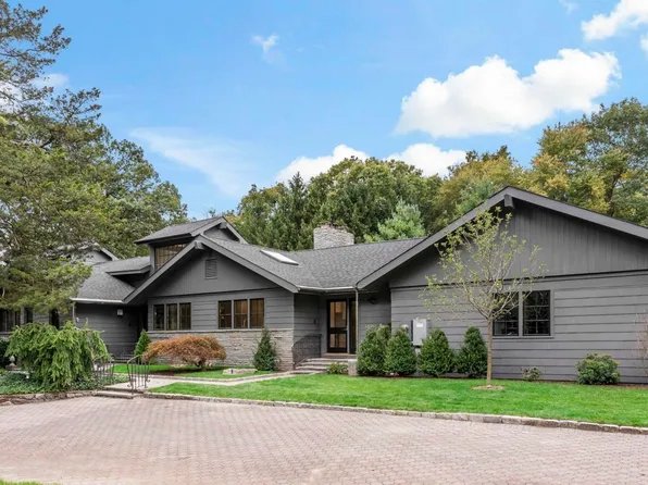 6 Singing Woods Road, Norwalk, CT 06850