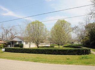 763 Arbor St, Clute, TX 77531