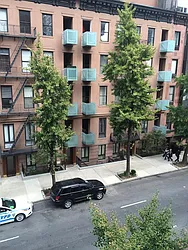 Rented by R New York