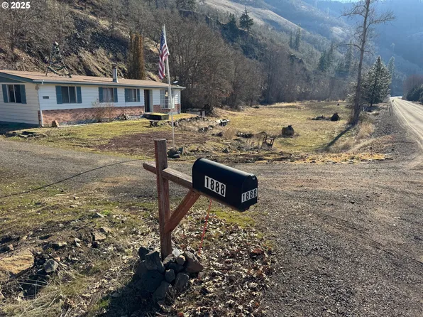 1888 Highway 142, Klickitat, WA 98628