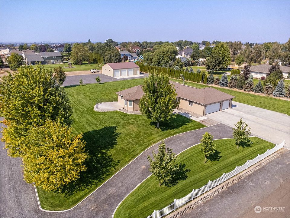 112 NE Astro Lane, Moses Lake, WA 98837 Zillow